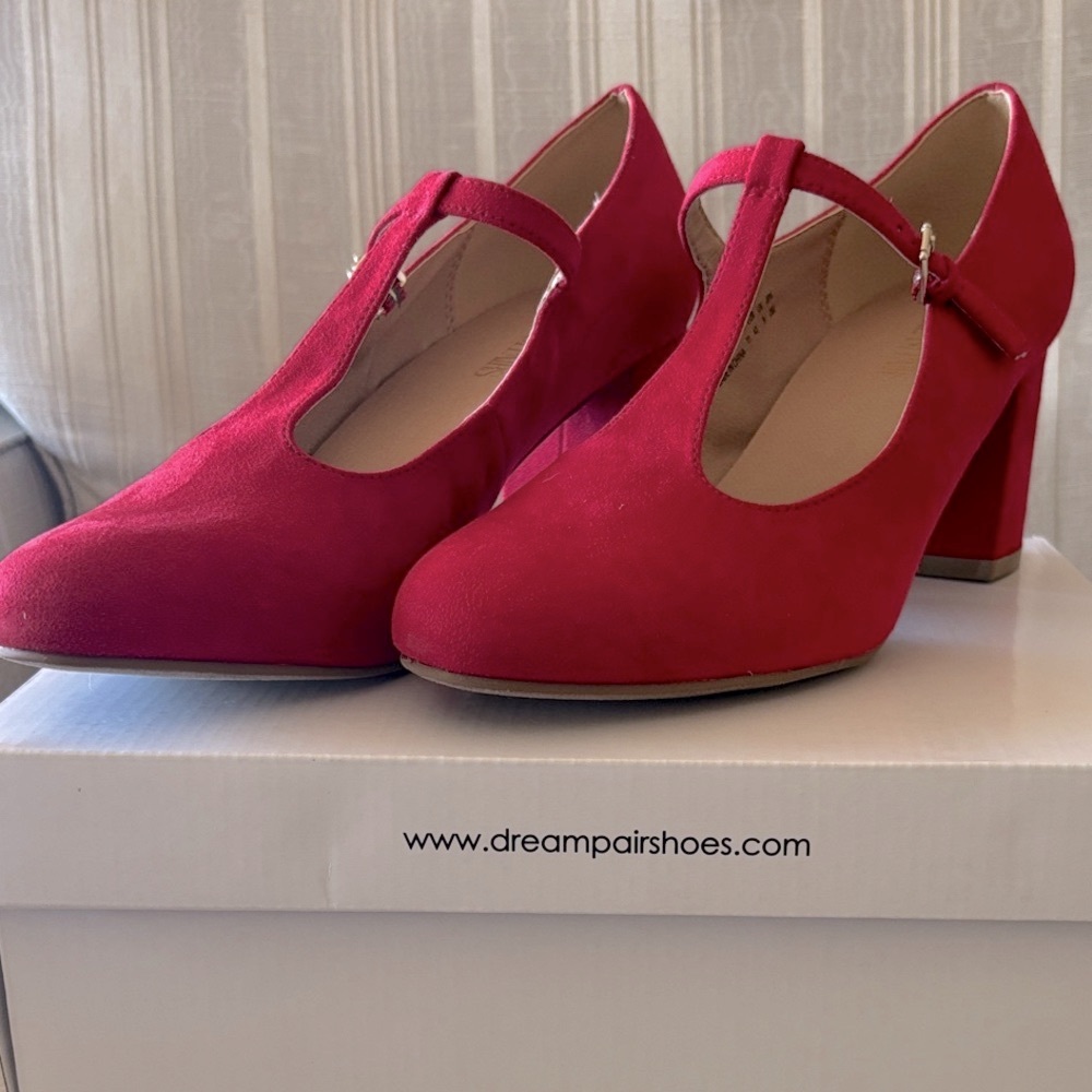 Dream Pairs Red T-Strap Heels 👠